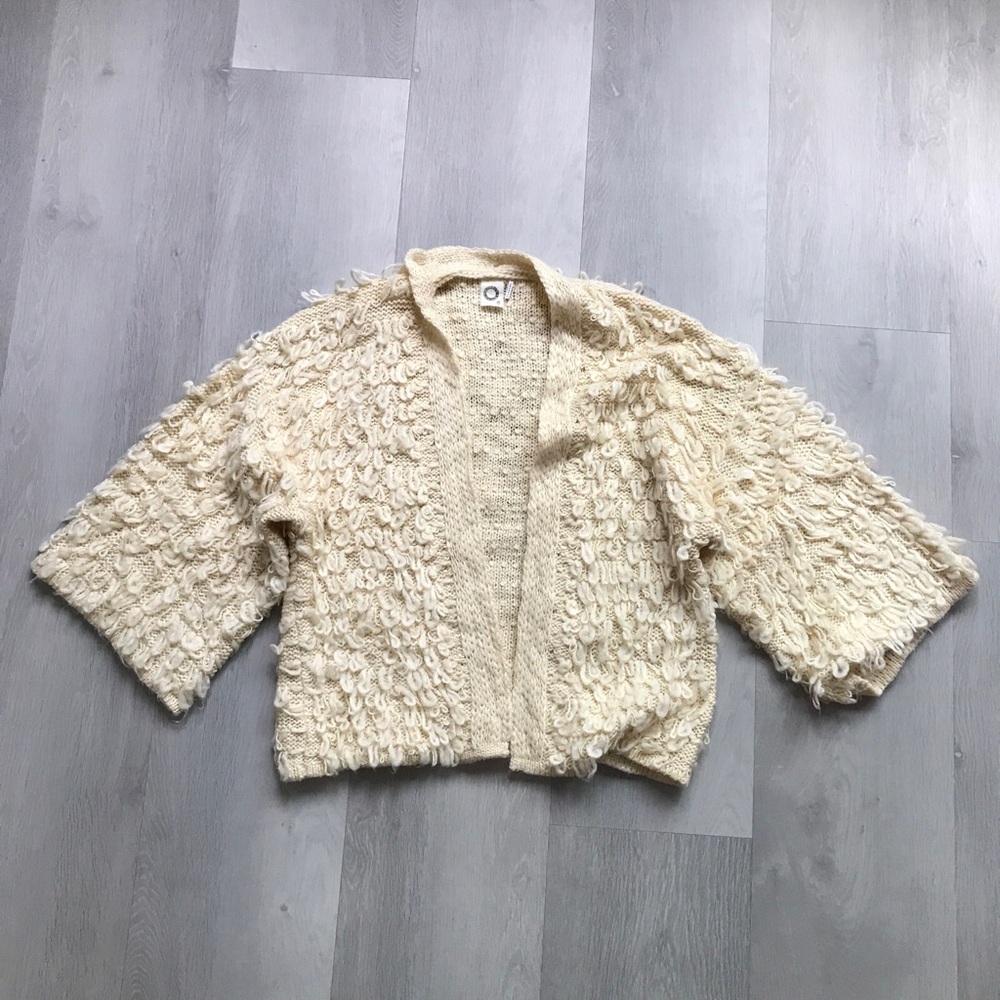 ANTHROPOLOGIE SHAGGY IVORY CROPPED CARDIGAN OPEN FRONT WOMENS ONE SIZE